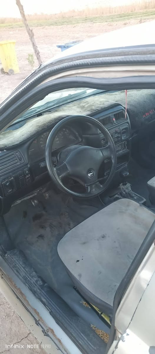 ياالله السلام عليكم سياره اوبل فكتره جلاق م 92رقم بغداد الماني سنويه عظم عاج صاحبها متوفي وبيها وكاله خاصه مكينه خير من الله بس بيها الارفيو يخربط نوزل مودوش الكير الخامس ميجي تخم تاير كهربائيات شغاله رقم صاحب الوكاله موجود بل وكاله تخابره يسوي وكاله السعر 14 وبيها مجال قليل مكاني بغداد اليوسفيه ***********
