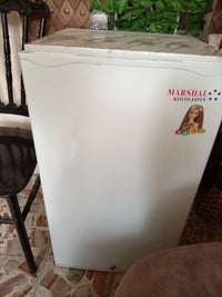 مبردة • ثلاجة