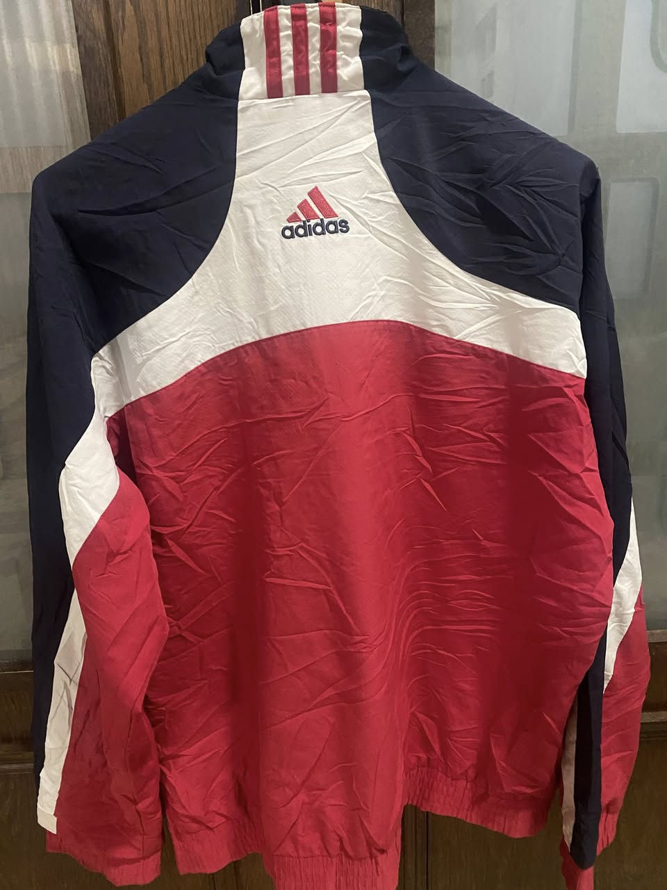 اصلي adidas
نظافة فول داخل مبطن 

الطول 65 
طول الردن 60 
عرض الصدر 58

يوجد توصيل لجميع محافظات العراق


**إذا كنت صاحب هذا الإعلان وتريد حذفه لأي سبب، رجاءا أرسل رسالة إلى الدعم الفني**