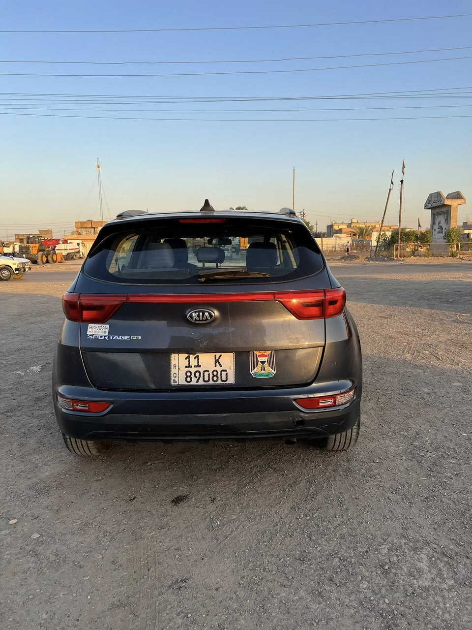سبورتج 2018LX
اللون نيلي بس ما مبين بالصوره 
وراد أمريكي حادث جدآ بصيط چاملغ فقط

عدا الچاملغ السياره كفاله ماشيه 75الف 

محرك 2400gdi 

مكان السياره بغداد 

رقم السياره بغداد 

السعر 155وبيه مجال جدا بصيط

‏للاستفسار ***********

