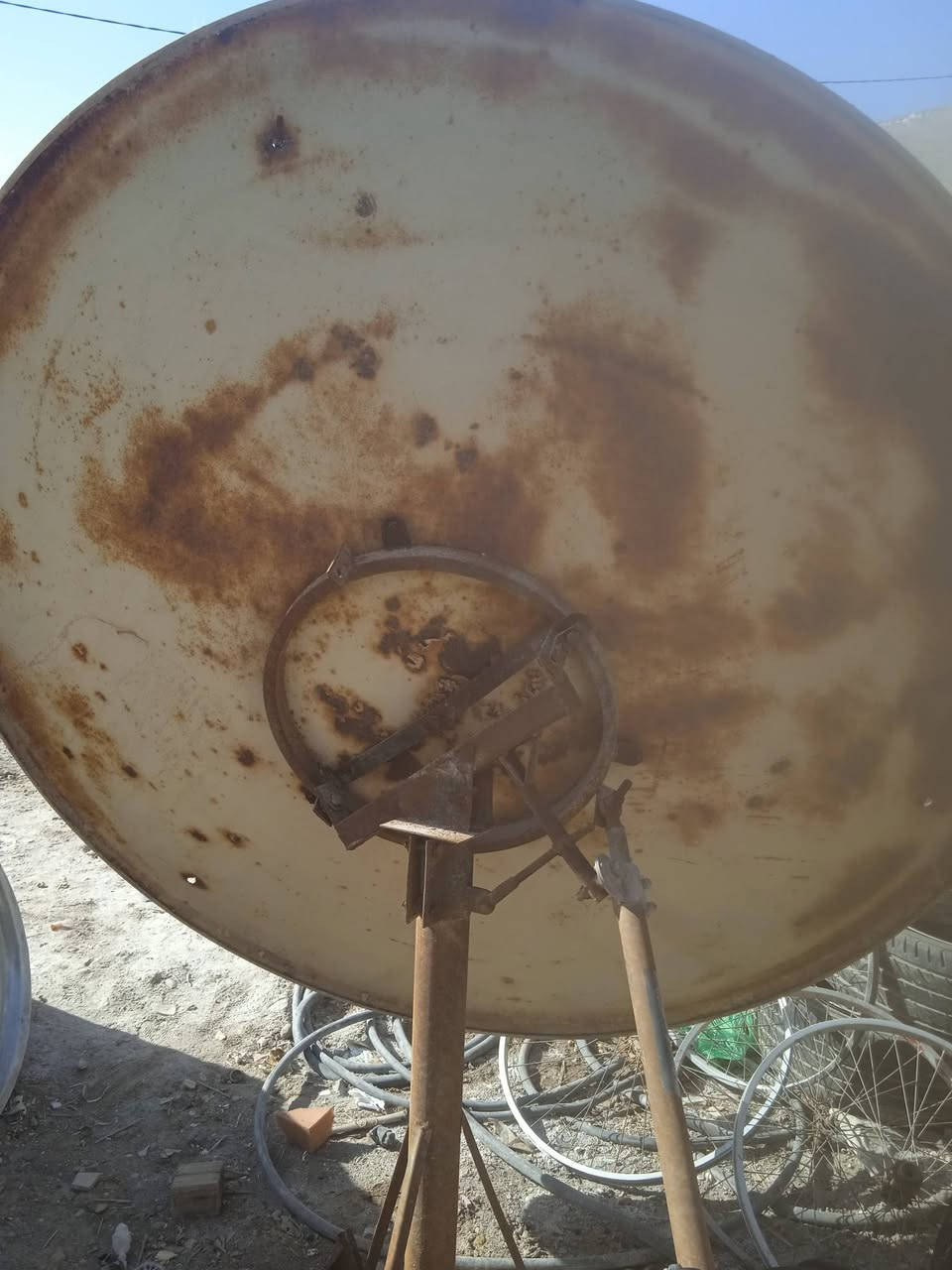 اسلام عليكم صحن كبير أبو الموطوراللبيع رقم الهاتف ***********العنوان بابل داخل الحله
