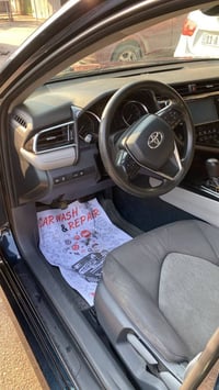 كامري 2018 ماشيه 80 الف تحويل مباشر حادثها باب وجاملغ خلفي الايسر تعدي...