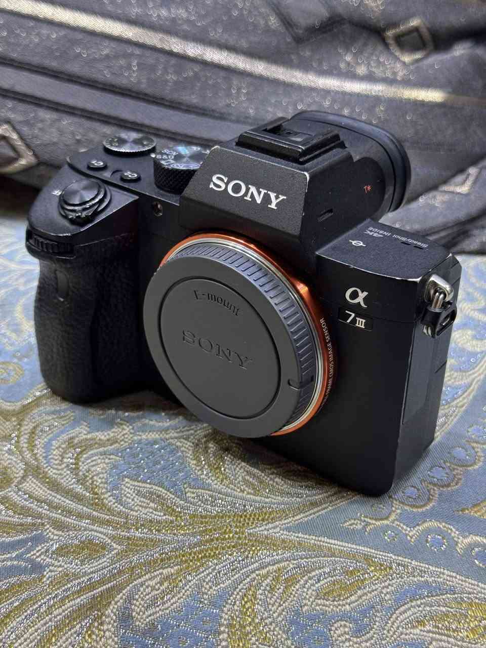 كامرة سوني 3 شترها 12 الف و500 وصورها كدامك بدي فقط وبطارية بدون ملحقات رايدها بمليون و 150
 للتواصل ***********
