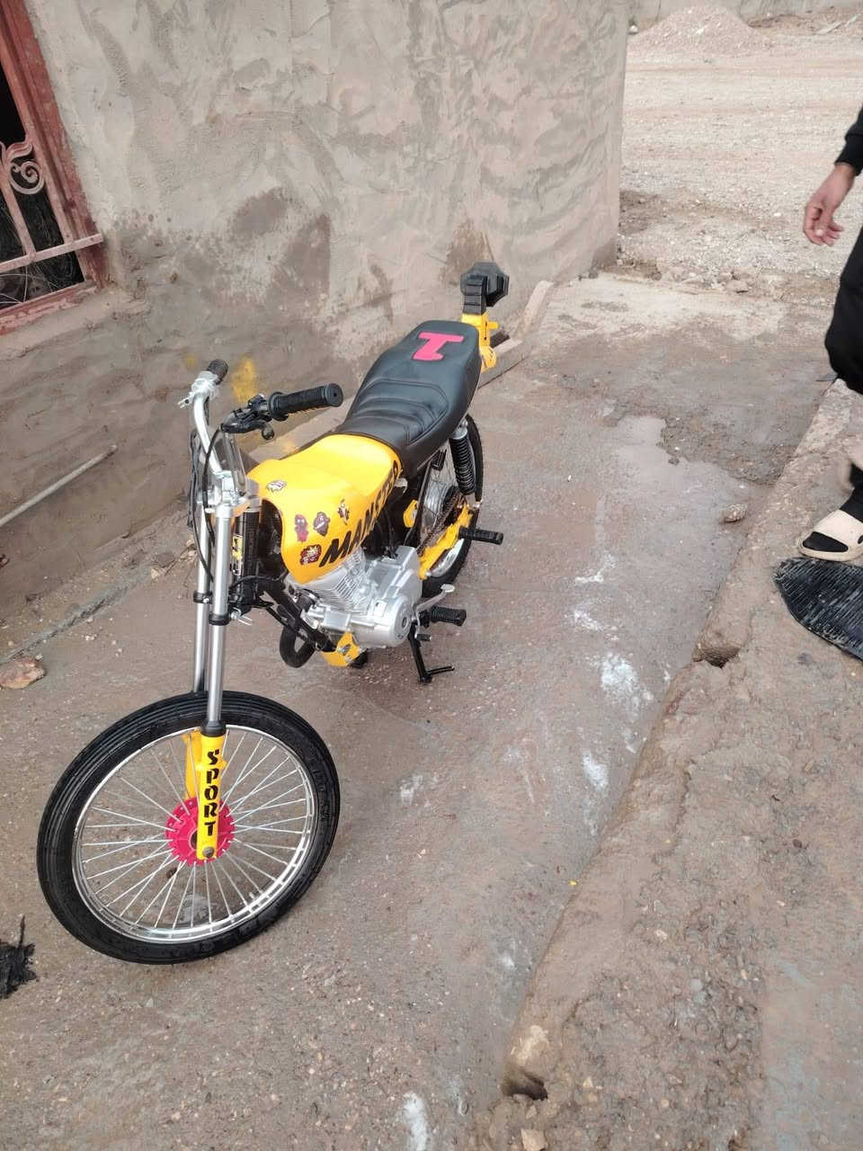 مكلف بالنشر
4 كير حربيه نضيفه للبيع 
للاستفسار   ***********
