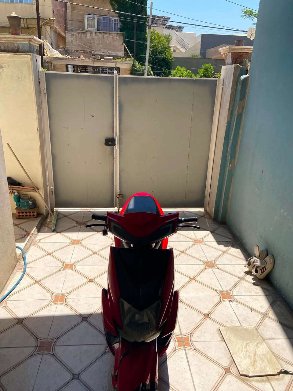 ماطور سكنس شحن للبيع بطاريات شرط تمشيك ٥٠كم
ملف ١٠٠٠

سرعه 50نمر ٣ 

ما تصرف علي ربع المطور جاهز مال روحه وجيه 

سعر ٤٠٠ وبي مجال ***********

مكاني حي الزهور
