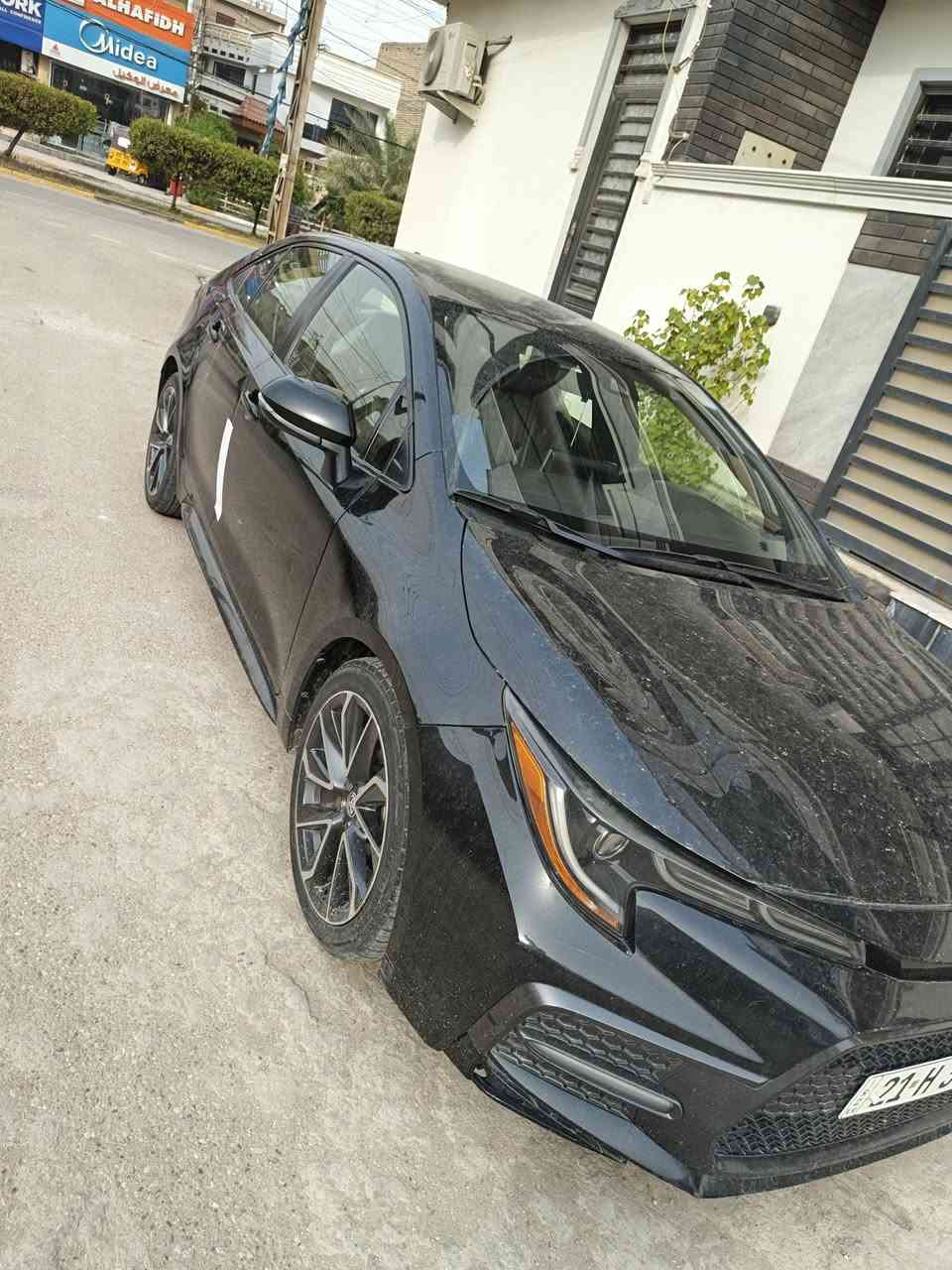 السلام عليكم كورلا سلمانيه لون أسود أمريكي بنزين موديل ٢٠٢٠  ألباب الخلفي للاسائق تبديل باب السائق صبغ السيارة جديده حسب السونر محرك ٢٠٠٠   السعر ١٤ هاتف***********
