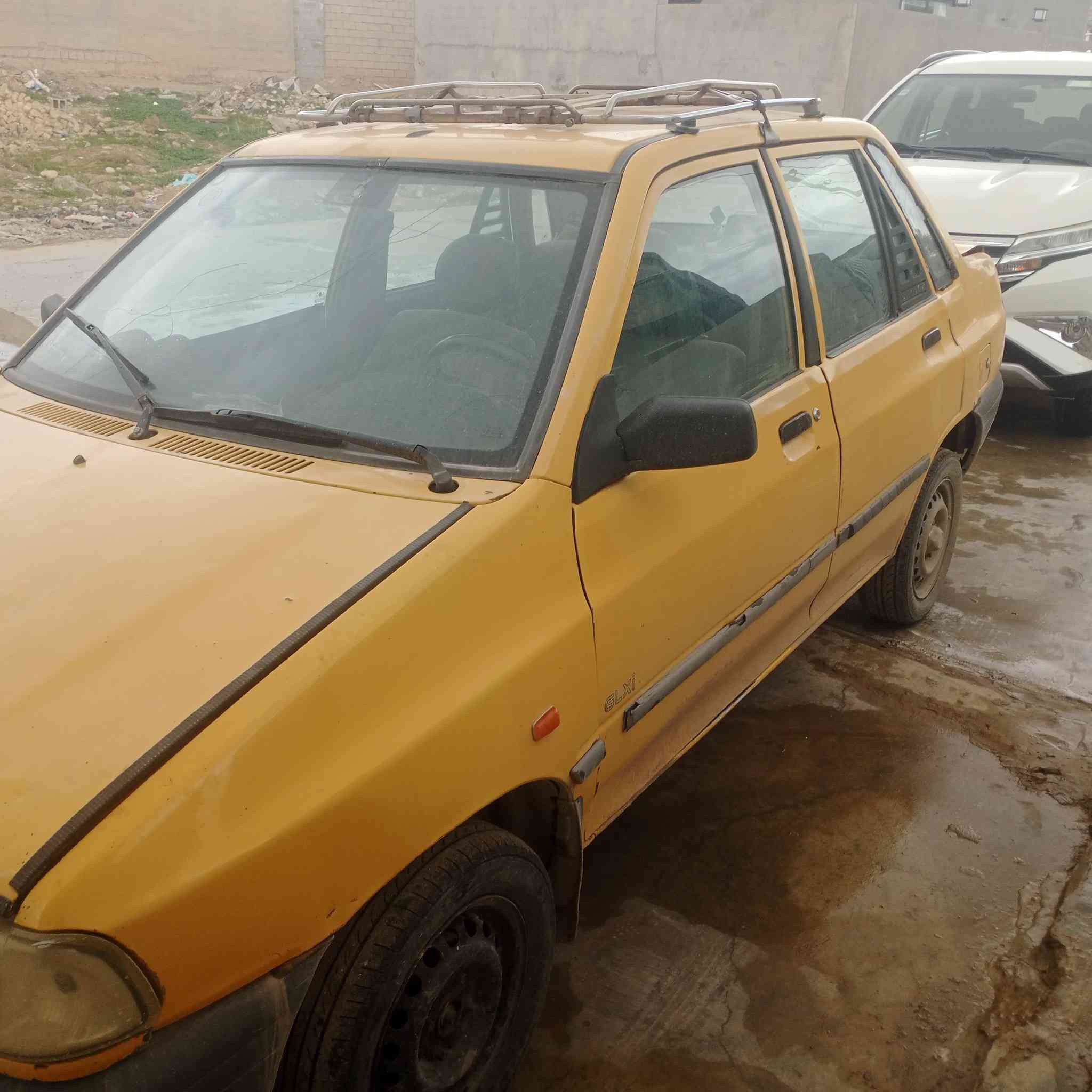 سلام عليكم سياره سايبا للبيع 11سعر 15بي مجال سنويه صاقط 2سنه محرك بي سرف مطلوبه هيه350الف ***********
