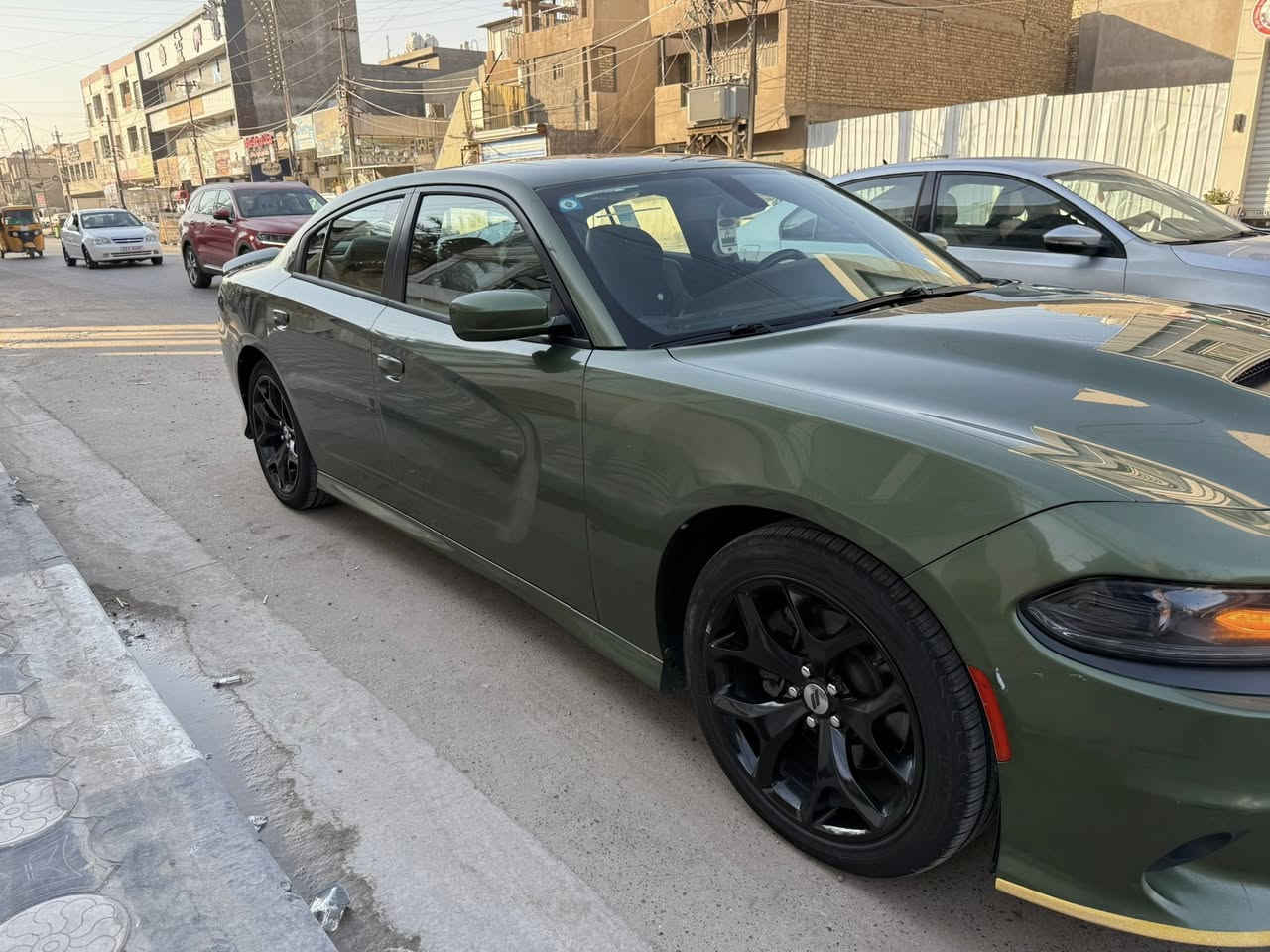 جارجر 19 شركة هارلم GT ( خليجية) فول مواصفات 
بيها ربع باب السايق صبغ وشخطة بالباب الصدر  ماشية 107 ا لف ميل بغداد سعرها 242 ورقة وشراي يدلل ***********
