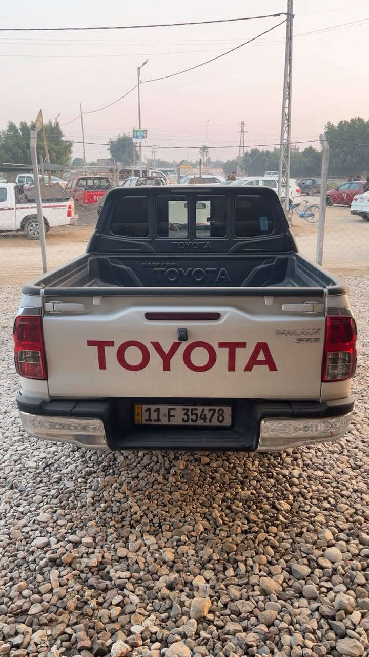 السلام عليكم  للبيع بيكم هايلوكس ناصي موديل 2024سياره زيرو صفاره ماشيه 11الف رقم بغداد
تحويل مباشر العنوان ديوانيه للاستفسار الاتصال على الرقم ***********
