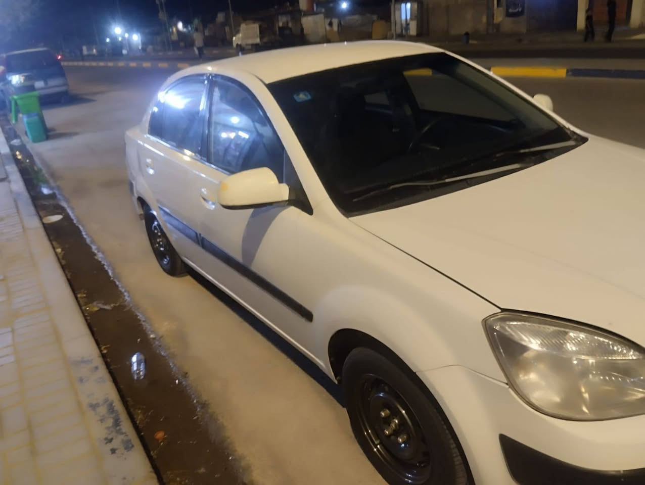 سلام عليكم كيا ريو موديل 2008 سياره كفاله بيه صبغ جوه تريشه صفحه العبري كد شبر بيه 4 رصعات بلقماره اثر سيبايه او سله والباقي شوف العين كير  مكينه 1600 تبريد شغال كهربائيات شغاله  السعر 70 وبيه مجال مكاني بصره رقم بصره جديد سنويه تنتهي 2027 شهر 5 راعيه يريد تحويل ما تحول لا تخابرني رقمي *********** مكلف بلنشر لا تراسل وتكلي شبيه ما بيه خابر راعيه وتئكد افضل
