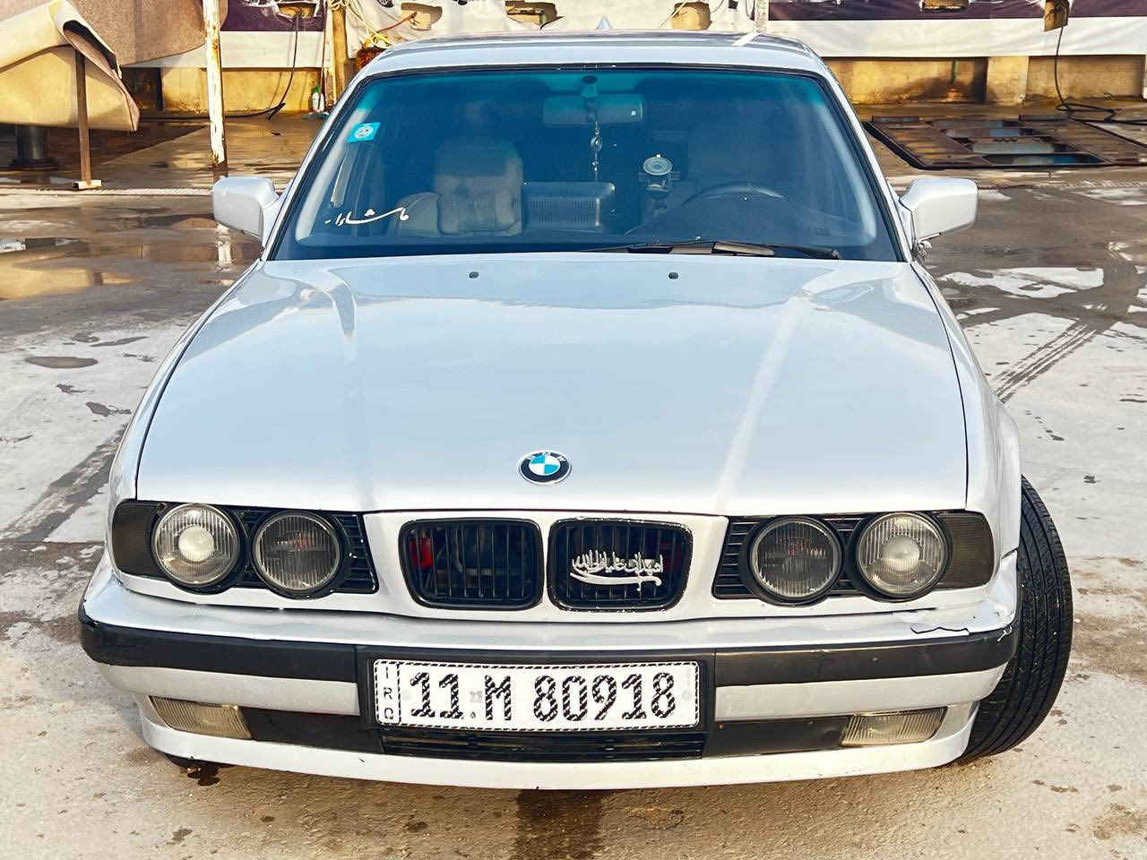 السلام عليكم
BMW 535 

موديل ١٩٨٩ / كير عادي 

السنويه لل ٢٠٢٨ شرط التحويل راعيها موجود بالبصره 

السياره حلوه وما ناقصها شي العزم خير من الله 

سعرها ٦٣ وبيها مجال

اي استفسار اتصل على الرقم *********** مامتواجد فيس فقط اتصال
