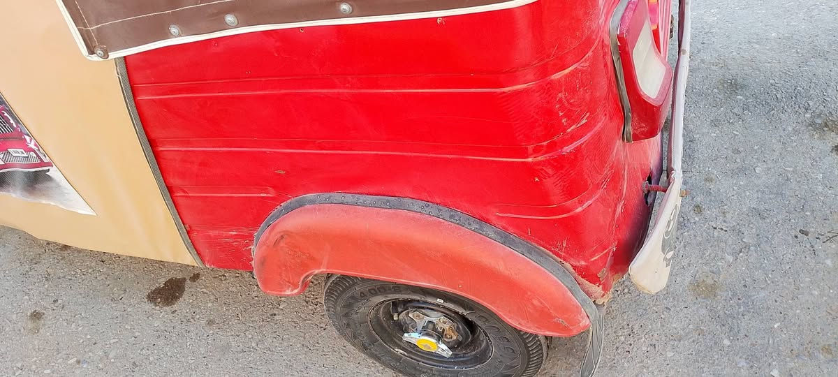 السلام عليكم تكتك 17 مكينه 20 اوراق متكلف بالنشر السعر 3وربع مكاني واسط قضاء الحي ***********
