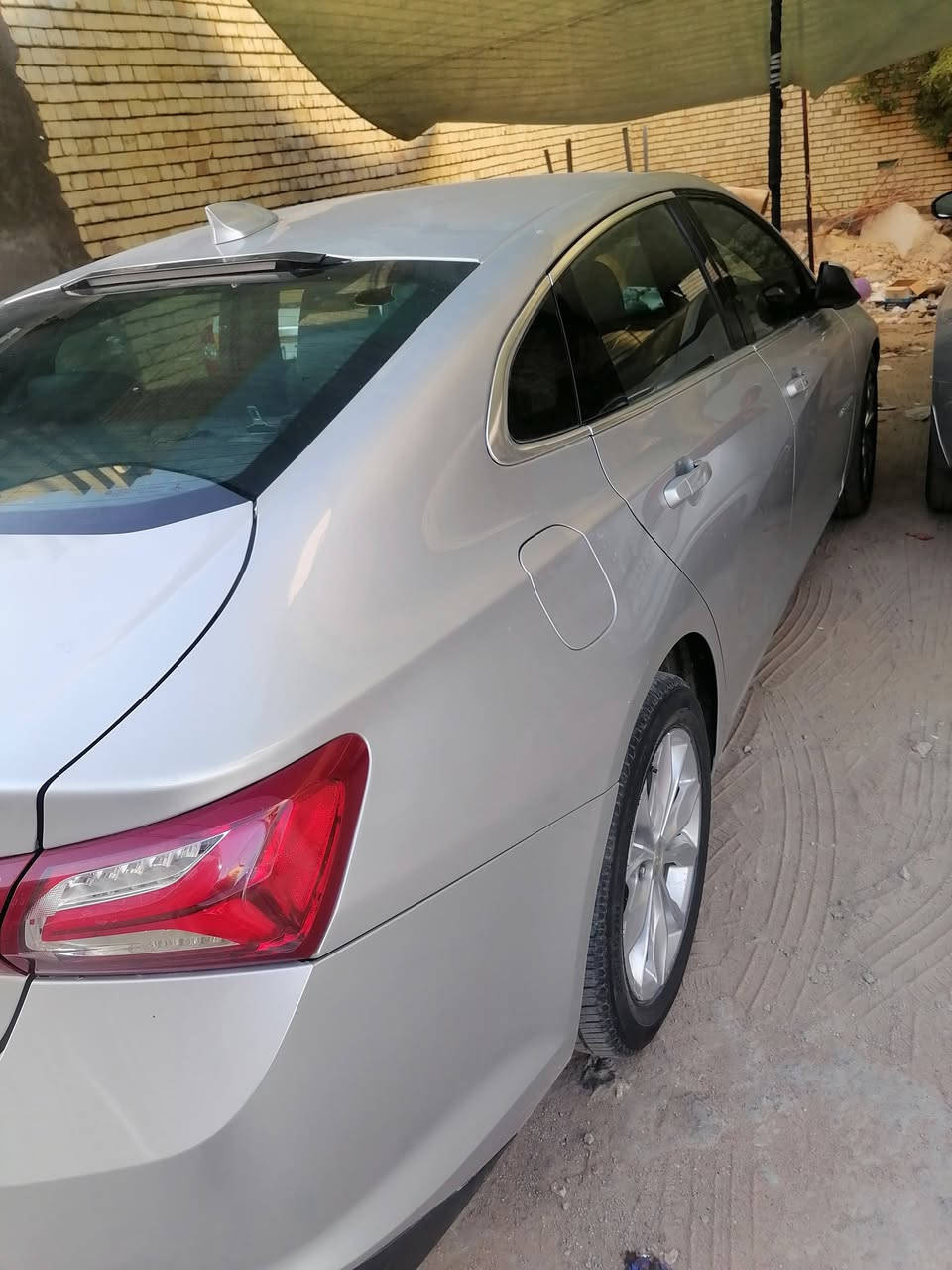 ماليبومديل 20 متجايه وصبغ عام رقم بابل نكليزي السعر 95 او بيها مجال اربع بصمات  قطعتين تبريد  رقم مبايل *********** مكان كربلاء
