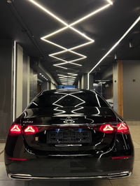 مرسيدس E200 • ٢٠٢٦ • تريبل اسكرين