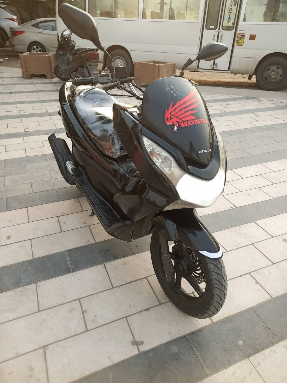 للبيع دراجه pcx ياباني الاصلي نوزل خطين ستان كهربائي حساس ازدحام دراجه جديده  حساس شلعه معدل خير من الله دراجه تتعب تكول جديده مال جناي  مكان بغداد الكرخ السعر مليون و 450وبيهه مجال والاستفسار  ***********
