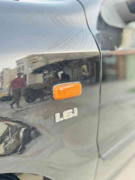 سمند فرنسي لون اسود ملكي مميز رقم بغداد انكليزي جديد و هزة جديدة و مكان بغداد موديل 2017  كفالة عامة عدا مكانين بارد خفيف ماشية 90 الف كيلوا محرك مسكر 1600 فرنسي بلادي انسى النضوح و التنقيص كشنات كهرباء صندوك كهرباء قفل مركزي كهرباء حساسات خلفية كامرا خلفية تبريد ديجيتال قطعتين الفان 8 سرعات يوصل للجامة الخلفية و ايرباك عدد ثنين جام أربعة كهرباء اوتو صعود نزول و نظام ABS مانع انغلاق المكابح السيارة جاهزة مناقصها اي شي السعر المطلوب 65 و بيها مجال ***********
