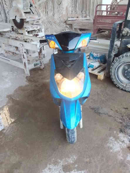 سنكس فحل نوزل للبيع دراجه صارله شهرين من نازله من رنبه  كفاله عامه برغي مامفتوح جيب فيتر وتعال افحص رقمي ***********
