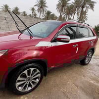 سورنتو 2015 كويتي فول 1ع1 رقم بغداد جاهزه سياره بيه صبغ ربع باب السايق...