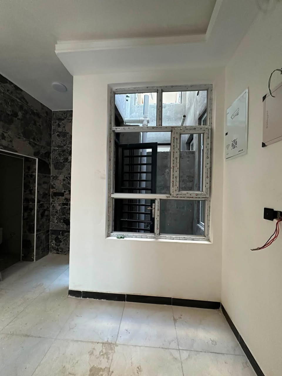 🏡 دار للبيع

110م²، طابقين، بناء حديث (تسليم مفتاح).
3 غرف نوم، صالة، مطبخ، كلدور، و2 مجمع صحي.
سند زراعي 25، موقع مميز على شارع 80 الرابط بين 80 و100.

📞 للاستفسار:
***********
