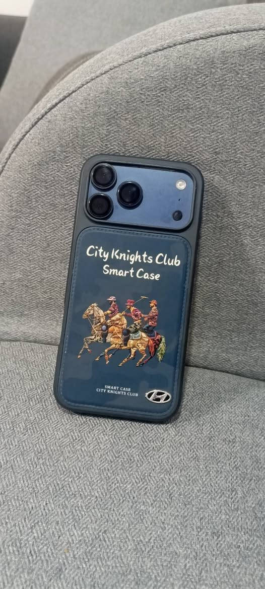 السلام عليكم عندي 17 برو ماكس لون نيلي أو لازرق نضيف كلش بعده بكارتونه بطاريه 100 مشحون 20 مره كامل ملحقات واير شحن راس مال شحن كارتونه الكفر ويا التلفون نضيف كلش السعر مليون ومئتين بيع مستعجل لاستفسار ***********
