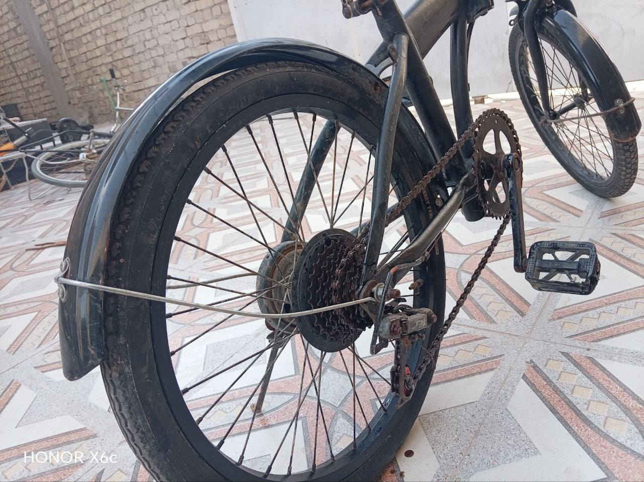 للبيع
حجم 20
مكينة 7نمر
تايرات جدد
سعر 35


**إذا كنت صاحب هذا الإعلان وتريد حذفه لأي سبب، رجاءا أرسل رسالة إلى الدعم الفني**