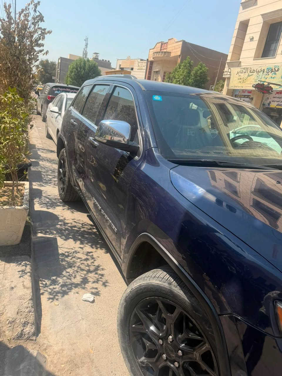 جيب كراند شيروكي 2018
وارد امريكي حادث موضح بصور
3 قطع صبغ
مراوس حسب القناعة

لمتدد فول 
مكينه 3600
حساسات 
شاشه كبيره 
كشنات جلد 
كشنات امامي+خلفي تدفئه
كشن مومري 
تشغيل عن بعد
شفتات ستيرين
تدفئة ستيرين
هوك خلفي 
جنطه كهرباء
ماشيه 97
رقم بغداد 
السياره جديده استخدام قليل 
مكان السياره بغداد
السعر 190وبيه مجال 

رقم صاحب سيارة [*********** بغداد, العراق
