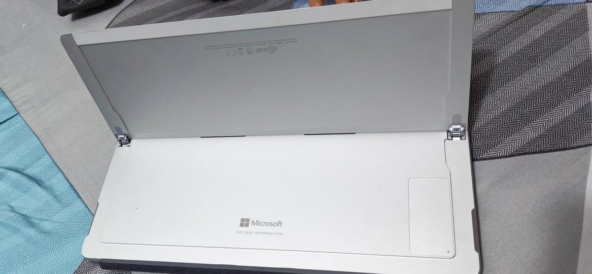 سيرفس برو X
رام  8
هارد 256 ssd
شاشة 13.3
الملحقات شاحنة أصلي 
وكيبورد بلوتوث منفصل
مكاني بغداد لا يوجد توصيل


**إذا كنت صاحب هذا الإعلان وتريد حذفه لأي سبب، رجاءا أرسل رسالة إلى الدعم الفني**