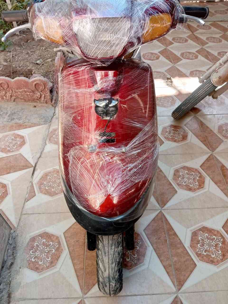 السلام عليكم دراجة للبيع شغالة كلشي ما بيهة العنوان الديوانية شارع سالم للاستفسار  ***********
