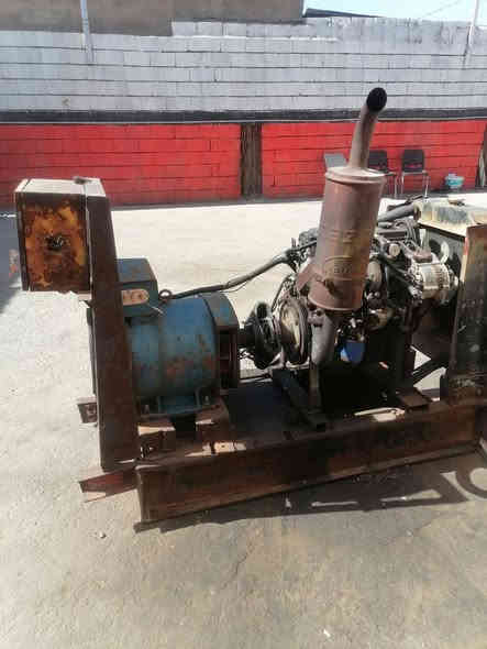 سلام عليكم 
مولده للبيع مكينه كيه شغال كل عيب مابي توليد ومكينه بشرط لاصرف ولا بخار سعر 9 ورقات بي مجال بسيط  للشراي عيب كلش بسيط فقط راديتر بي ليك جيب وياك باتري وافحص عنوان كركوك سايدين قادسيه قرب الاستخبارات 
***********
