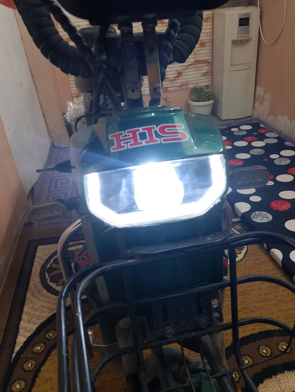 اخوان قطع غيار مال بايسكل شحن حجم 20 شركه HIS  قطع غيار كلهن بلادي كفرات 10 قطع كاملات فوول نضافه  لايتات اشاير نشرات بك لايت كشنات امامي وخلفي كله بلادي ويوجد شاحنه بلاديه ويوجد عقل مال HIS بلادي مع سله بلادي تجي تفحص وتاخذ السعر عل خاص رقمي ***********
