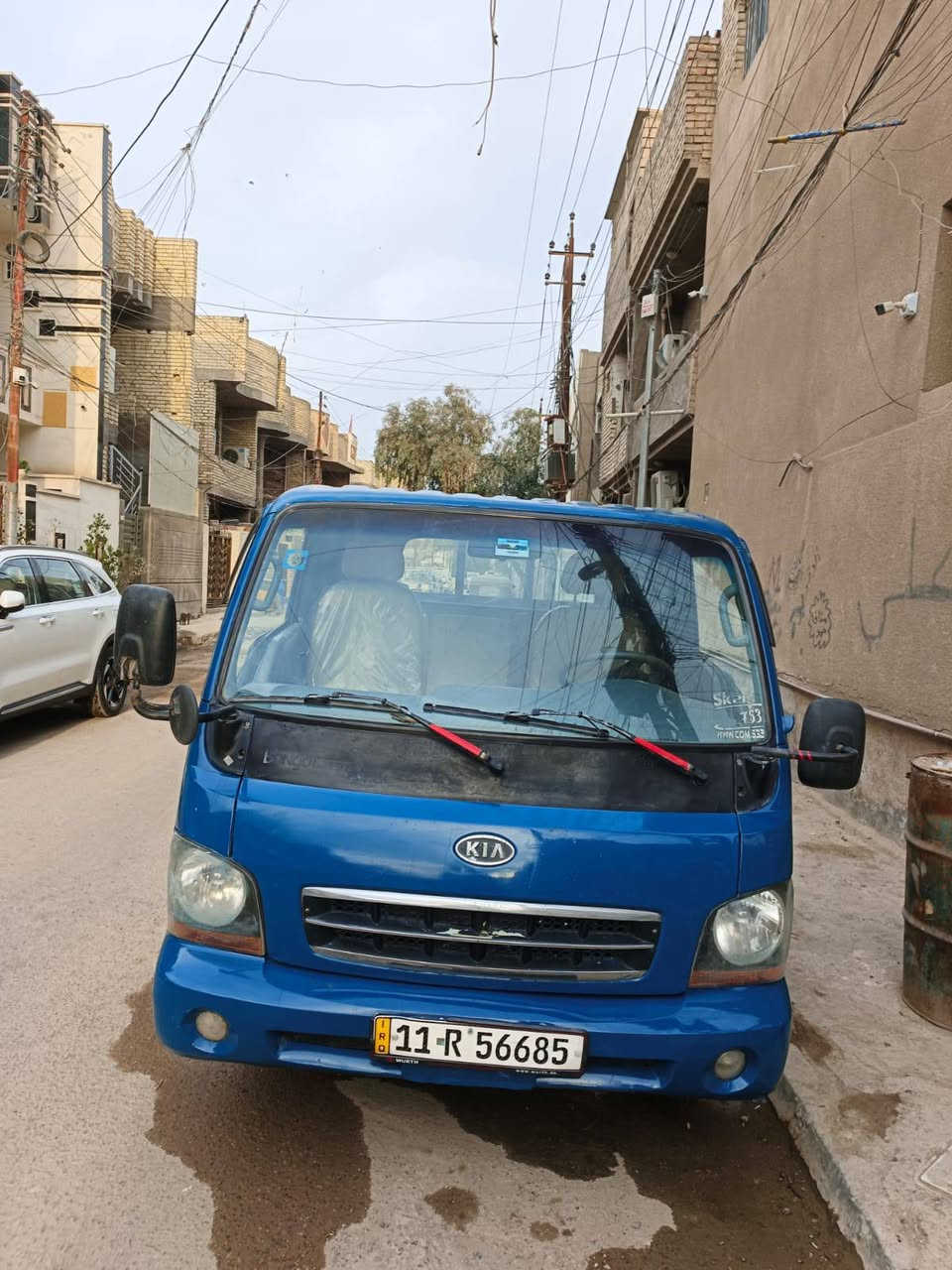 السلام عليكم كيه ام عيون رقم بغداد موديل 2001مشروع وطني بسمنه رقم انكليزي سنويه صاقطه مصبوغه عام للجماليه شاصيه نضيف حداديه جيد جداً تخم تاير تحويل مباشر 

السعر:70 بيه مجال بسيط 
السكن:بغداد 
للستفسار:*********** حسن القريشي.
