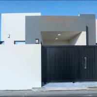 🌗دار للبيع في مجمع نيروز موقع مميز ركن وجه كربلاء . ✅ 🌗مقدمة 45 قسط شه...