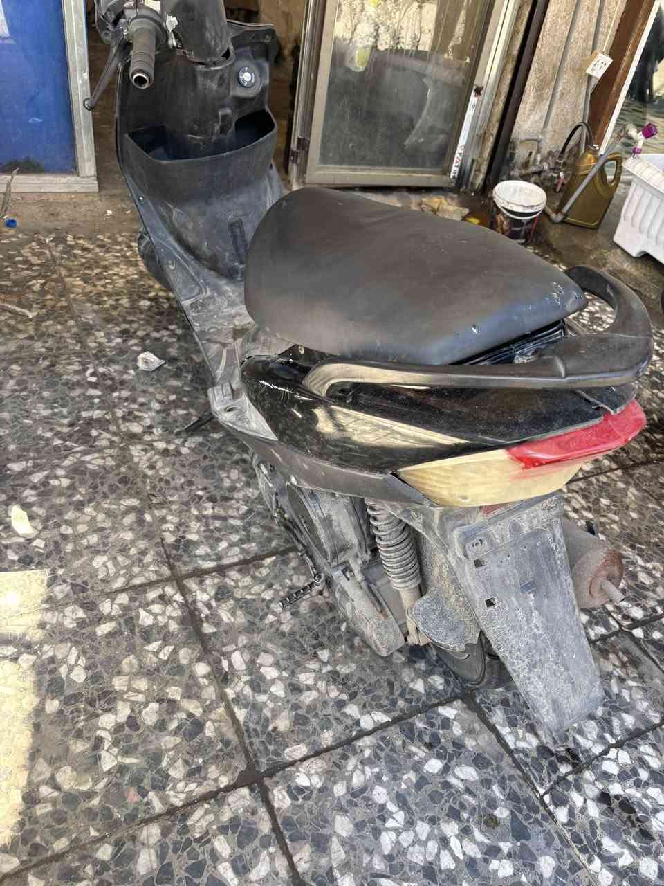 سلام عليكم ماكس عدله للبيع بيه ويل او صدر ربع كلش نضيف سعره ٥٥٠ وبيه مجال قليل عنواني بغداد الكريعات ***********
