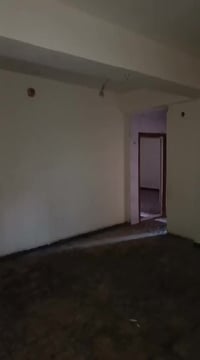 🏦للإيجار شقه طابق اول 🏦  📍العنوان:-الشعب قرب محكمت الشعب  تحتوي على  ✅...