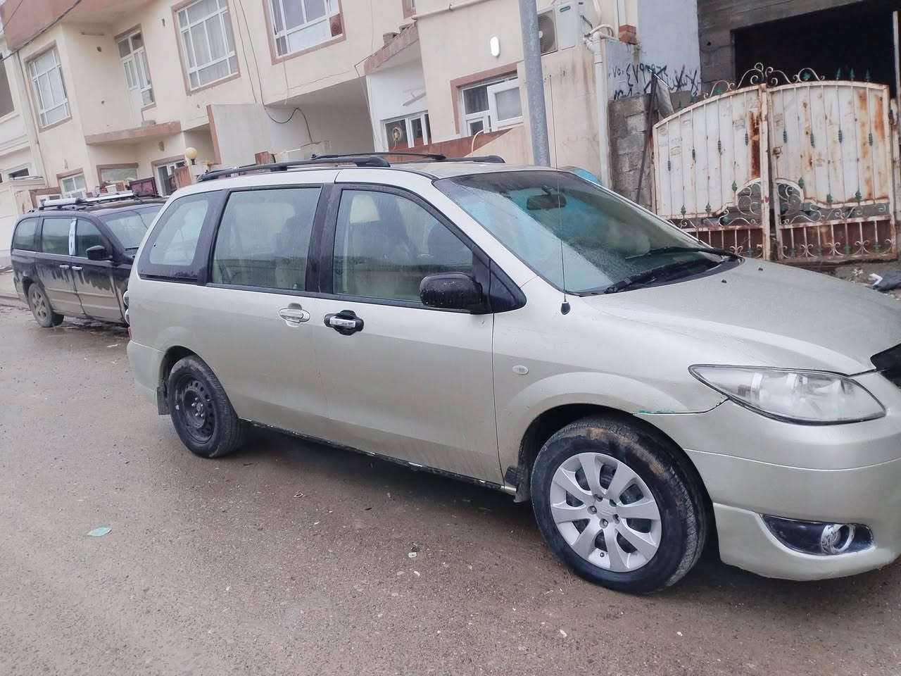 السلام عليكم  مازدا MPV سبعه راكب موديل 2004رقم نينوى فول اوتوماتيك بيها صبغ فقط البوند رش اثر تقحيل كير محرك شرط تبريد تدفئه كشنات سياحي  الرقم ***********
السعو 60
