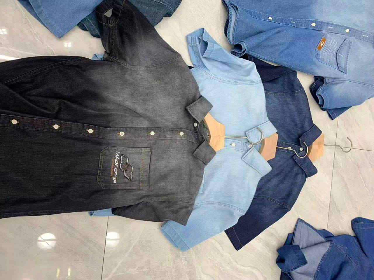 قميص رجالي جينز صيني خامه درجه اولى 
القياس 
Xl xxl xxxl xxxxl
الدرزن 12قطعه ب//١٥٣ الف


**إذا كنت صاحب هذا الإعلان وتريد حذفه لأي سبب، رجاءا أرسل رسالة إلى الدعم الفني**