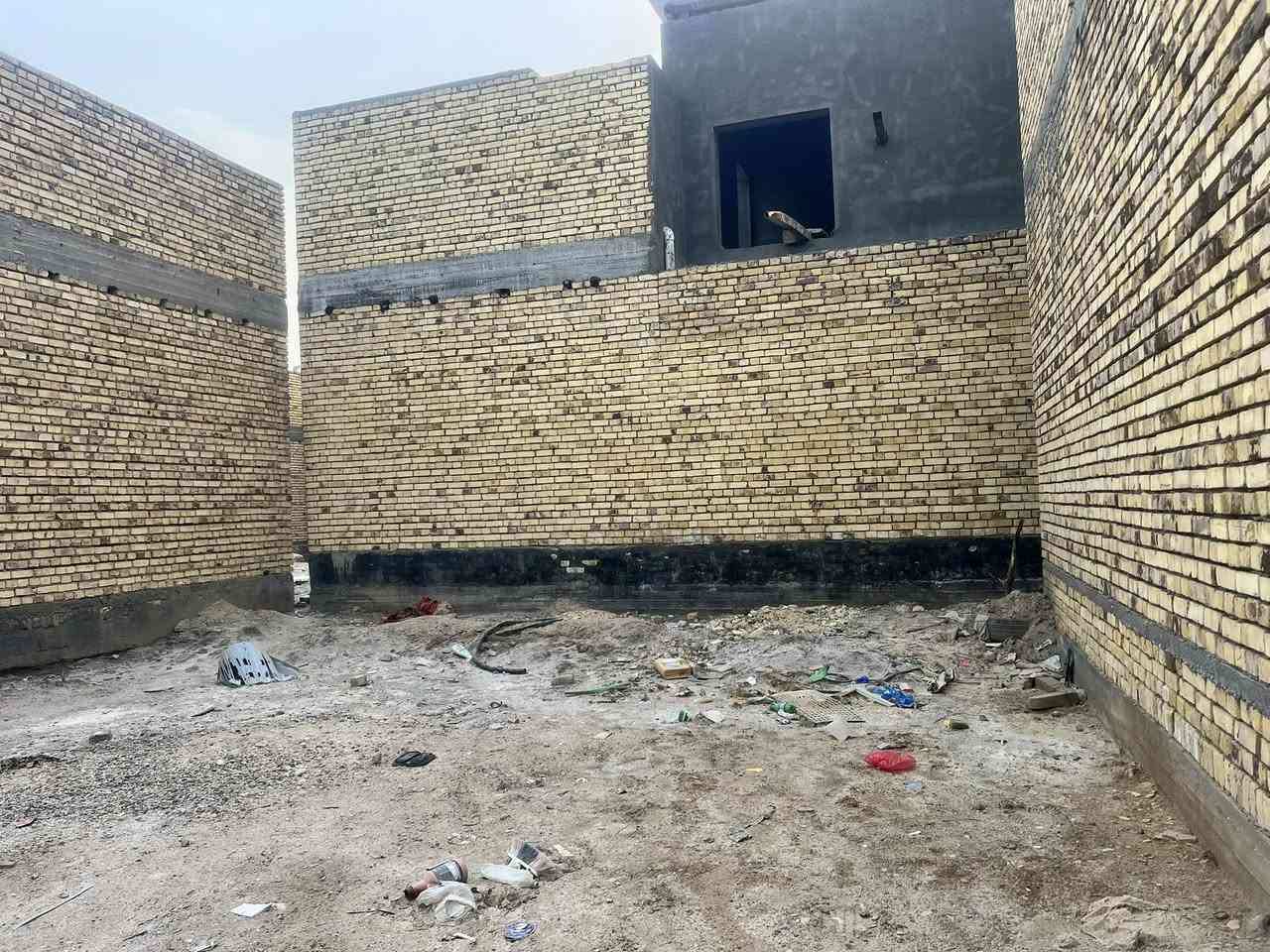 قطعه خلفيه طابو اسهم شارع السفينه  الشارع الي بعد جامعه الامام الصادق  مساحه 100متر  خدمات كامله ماء كهرباء مجاري رئيسيه انترنيت ضوئي قريبه لشارع العام سعرها 22مليون ***********
