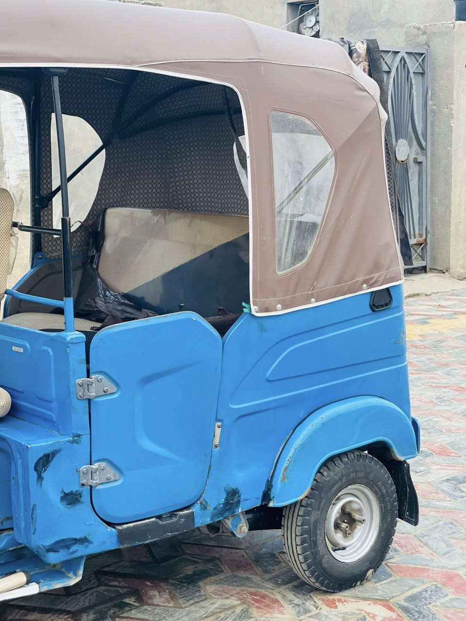 سلام عليكم تكتك البيع مكينه  مكفوله كشره بيها الغد معمر تكتك جاهزه تخم تاير كهربائيات شغاله مسجل دوشمه تكتك جاهزه خير من يم الله تكتك مال جناي سعر ٧٢٥٠ وبيها مجال تصل ***********
