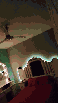 السلام عليكم بيت 100 متر بناء جديد وبيتونه وغرفه فوك ساندويش منطقه  أم الكبر شارع علوة زويني بلشارع الي بصف مخبز روعه منطقه حلوة وهادئه وكل الخدمات بيها 
 الأتصال ع رقم((***********))
