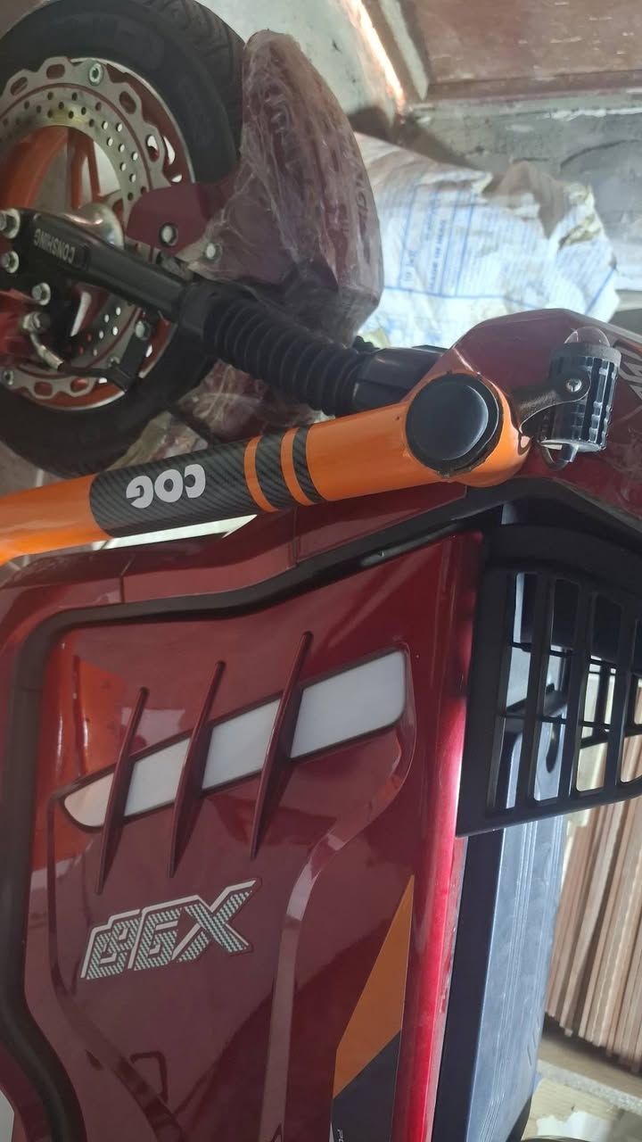 سلام عليكم دراجه شحن للبيع X900
نضيفه مابيهه اي عطل بطاريات 5 شغاله  كلشي يشتغل بيهه
سويج وبصمه صبع السعر 580 وبيهه مجال شراي راسني ع واتساب هاذ رقم{ ***********} مو شراي لا تكسر بالسعر
