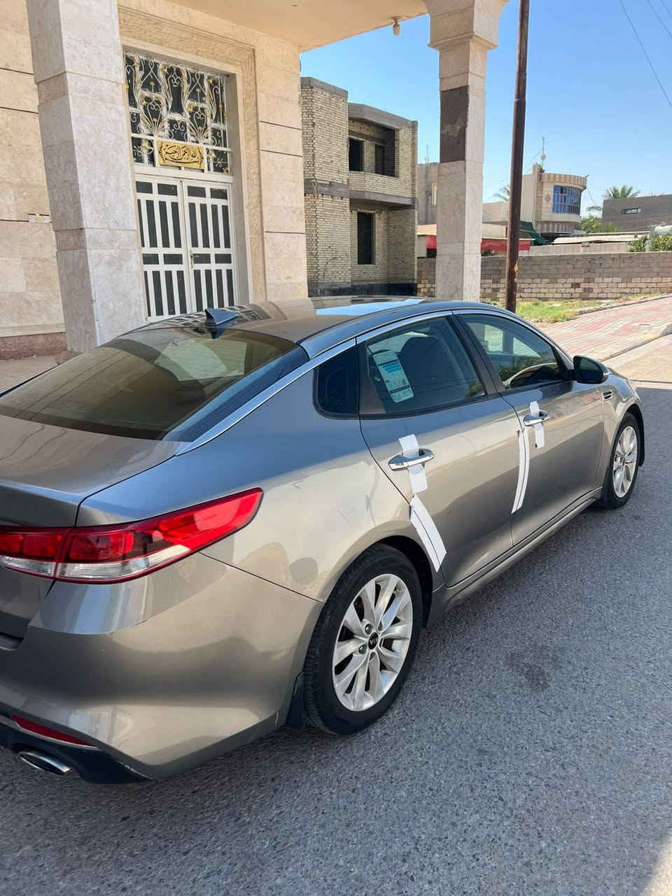 اوبتيما موديل ٢٠١٧ وارد
ضررها ٣قطع صفحة السائق بالاضافه الى صبغ الدعاميه الاماميه 
سياره تخم تاير 
تبريد 
كير محرك شرط الفحص رقم اربيل 
عنوان الرمادي 
سعر ١٢٠  ورقه 
باقي التفاصيل ***********
