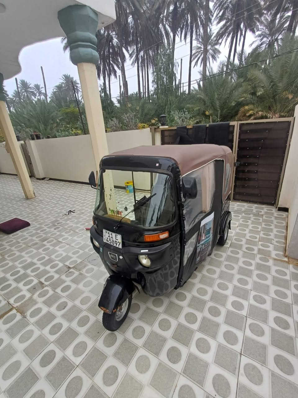 سلام عليكم تكتك للبيع  موديل ٢٢ مكان بعقوبه رقم الهاتف 📱 ***********
