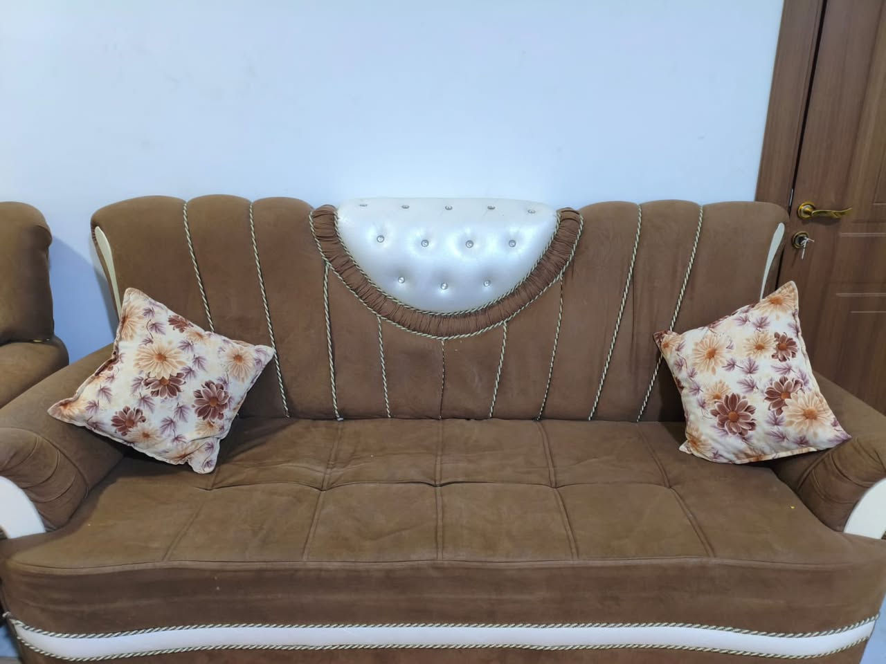 غرفة نفر وتخم بيع مستعجل ب 800عنوان بغداد ***********واتس
