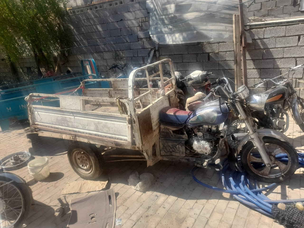 للبيع ستوته اوراق اصولي موديل ١٧ محرك موديل ٢٤ ستوته متروكه عوزهة ترتيب السعر ب٩٥٠ وبية مجال قليل المكان كربلاء شارع بغداد قرب سيد الوصياء عمود١٢٨ لستفسار على الرقم ***********
