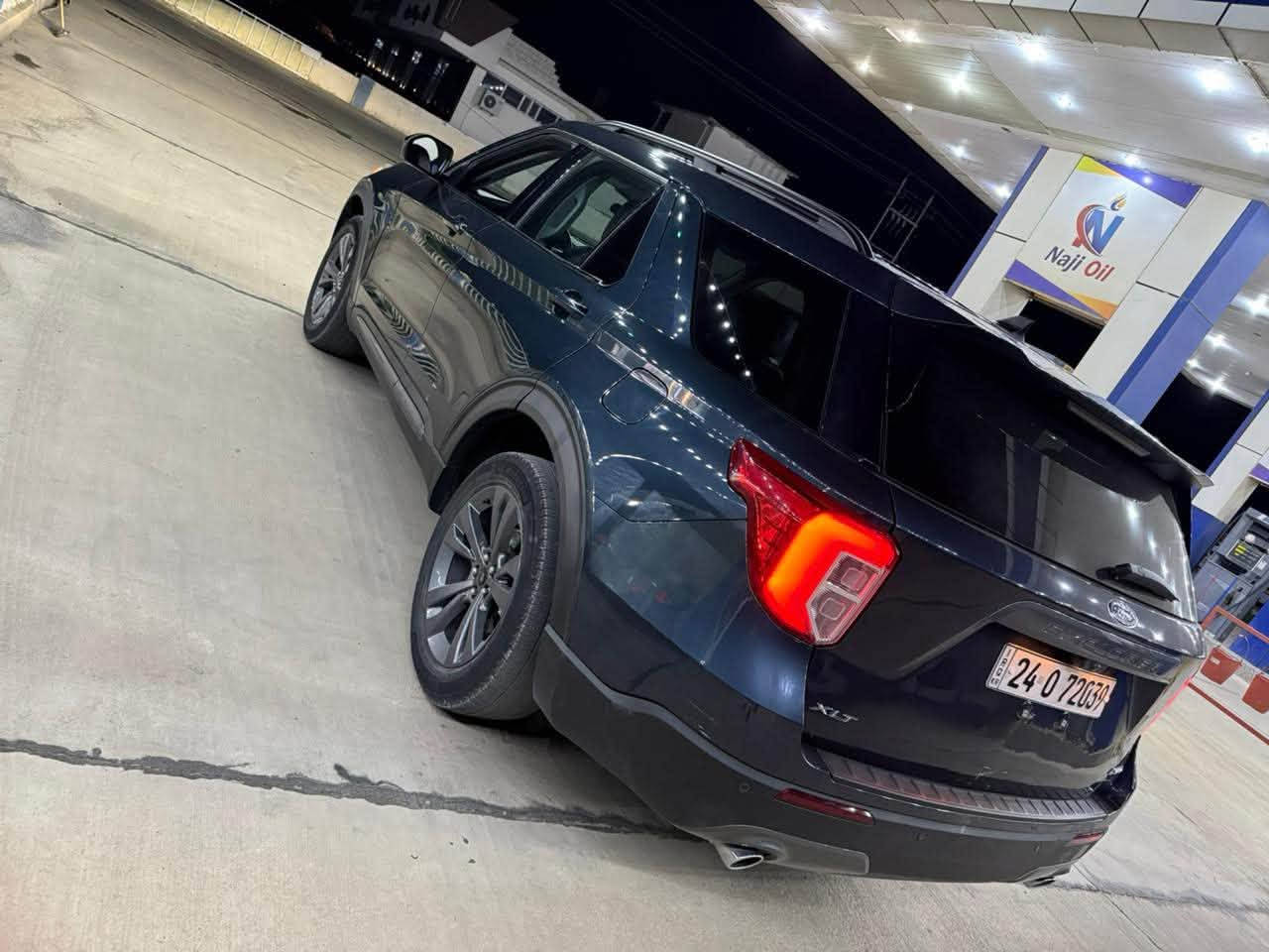 FORD EXPLORER - XLT - / 4X4
النوع السيارة : فورد اكسپلور 
الموديل السيارة : 2024 
المواصفات السيارة : XLT 
رقم سنوي جديد رقم دهوك تحويل وكالة بشرط 

- المواصفات السيارة : ⬇️
- دبل اكسن ( فور ويل ) 
- السيارة فول مواصفات بس بدون فتحه
- كشن جلد + كشن هيتر + بريك كهرباء
- دواخل ٢ للون / ثلاث مقعد 
- يعني فول بدون فتحه 

- السيارة گير محرك بشرط و جديد
- بدون مصرف و بدون اي نواقص بشرط
- السيارة 38.000 الف ماشية فقط 

- السيارة بدون ضرر و بدون صبخ
- بيهة واحد PDR بسيط 
- بدون دواخل و بدون ايرباك بشرط 

- تخم تايرات جديد . تخم ويل جديد
- تخم امامي جديد ، تخم خلفي جديد
- دواخل سيارة جديد ، پاتري جديد رقم سنوي جديد

- السعر السيارة / 270 $ ورقه و مجال 
- رقم الهاتف : 0750.405.79.75


**إذا كنت صاحب هذا الإعلان وتريد حذفه لأي سبب، رجاءا أرسل رسالة إلى الدعم الفني**