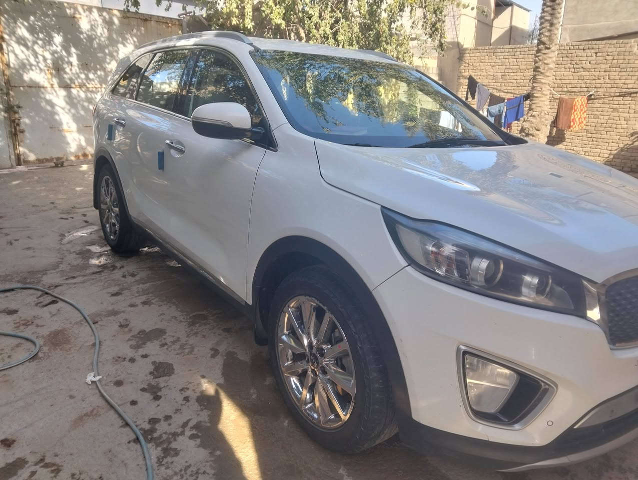 سلام عليكم ورحمة الله وبركاته عندي سورنتو البيع موديل 2015 شكل 16 مكفوله من دعاميه الى داعاميه بيه بارد قليل 4 سندر رقم اربيل ابسمي محرك مفتوح مبدل كازكيت كهربائية شغاله السياره بلااديه كلها السعر 190 بيها مجال الطيبين قليل حك الجيه مكاني بغداد قرب علوه رشيد عوريج ، ***********
