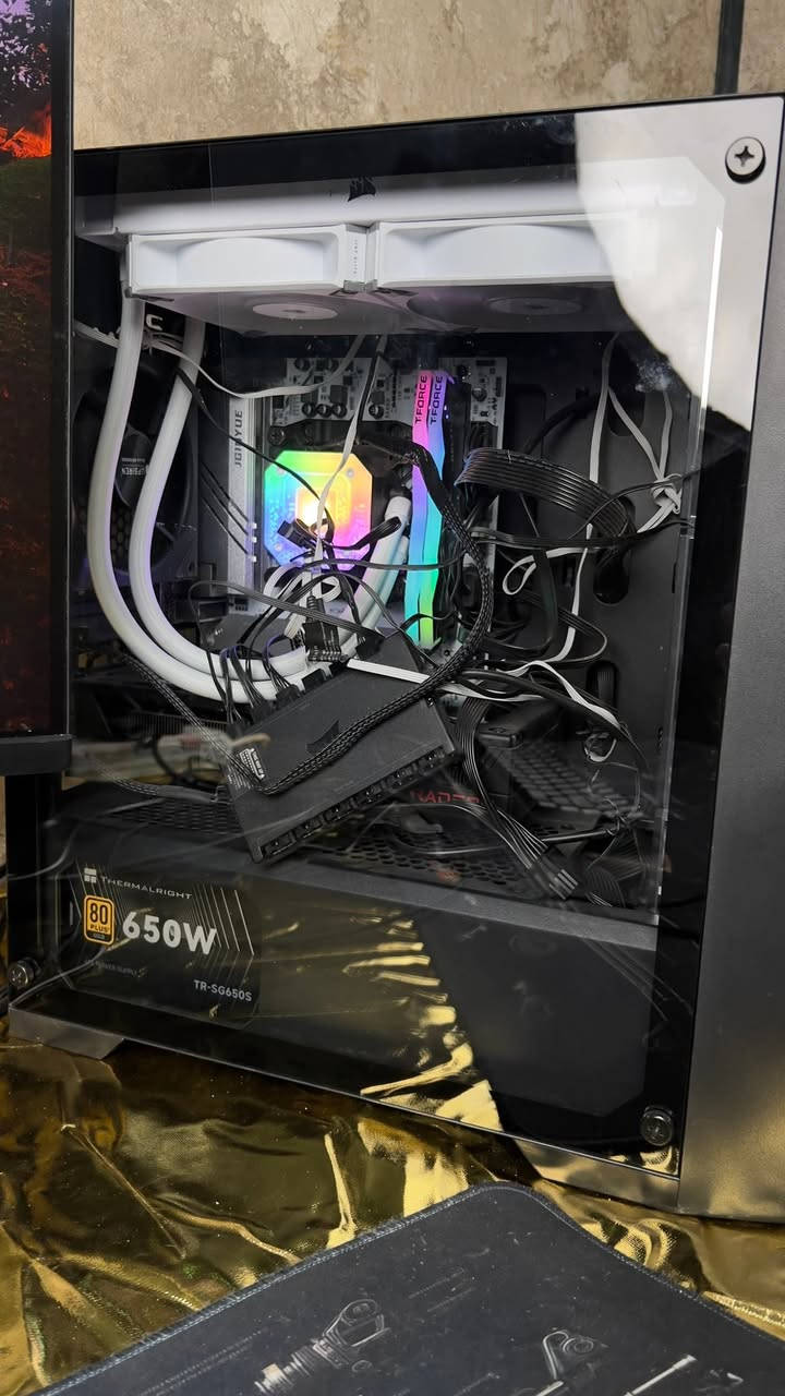 مكاني بغداد 📍
فريمات فول بكل الالعاب🎩
amd 9060xt 16gb
7800x3d
32gb 16x2 tforce cl30 ddr5 6000hz expo
psu gold 650w اقتصادية بلكهرباء متطفى كلشوية
m.2 256gb 3000/r/w 
ssd 256gb
اربع مراوح
b650m pro
مبرد كورسير ابيض 240mm ثلج
سعر 2000


**إذا كنت صاحب هذا الإعلان وتريد حذفه لأي سبب، رجاءا أرسل رسالة إلى الدعم الفني**