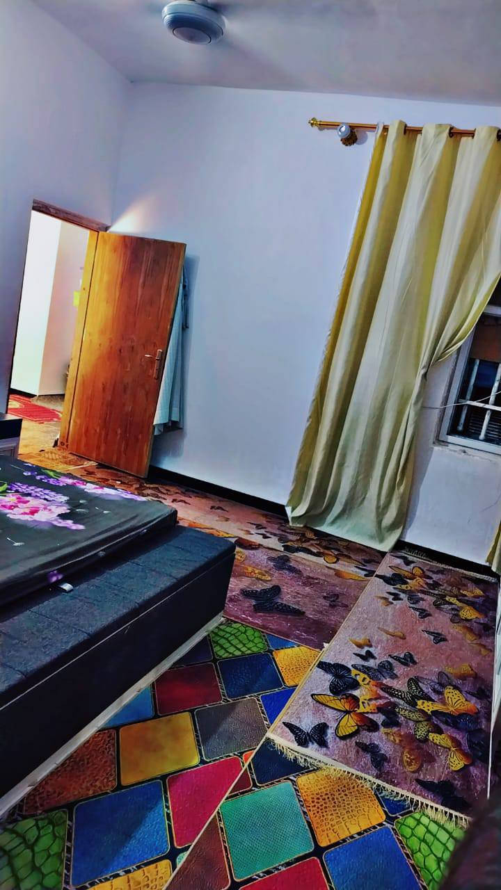 دارللبيع مساحه00 2م اساس صب سقف صب بناءبلوك غرفتين وصاله ومطبخ وصحيات واستقبال قرار 25 ماء كهرباء تبليط موقع دار منطقة سيد موسى خلف محطة وقود الثناء 37مليون وبيه مجال الاتصال ***********/***********
التواصل مكتب الوساطة العقارية خلف المحطه
