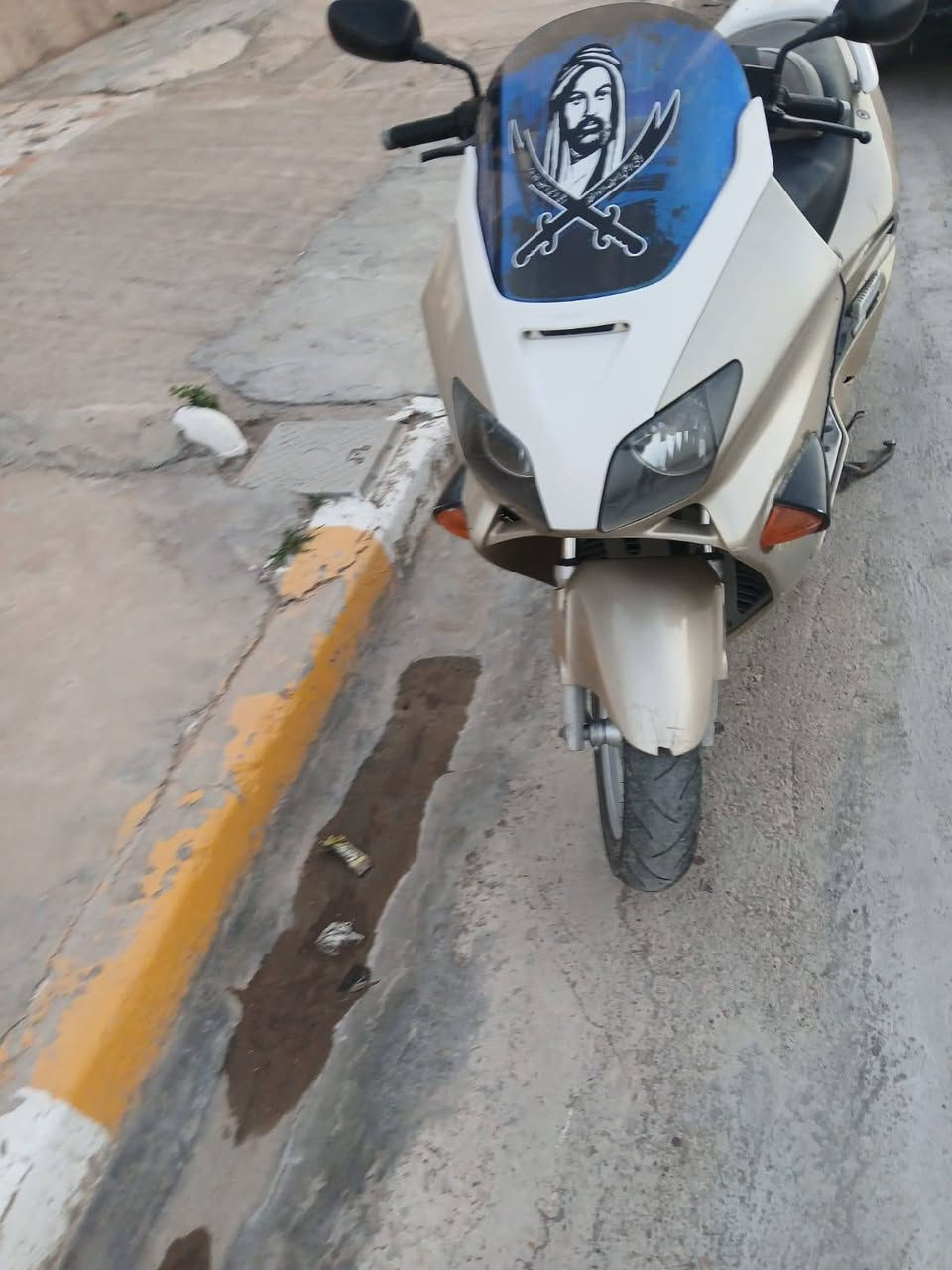 سلام عليكم دراجه للبيع فورزه 06 سعر 675 وبيه مجال بسيط او مراوس ب دراجه إيراني ***********
