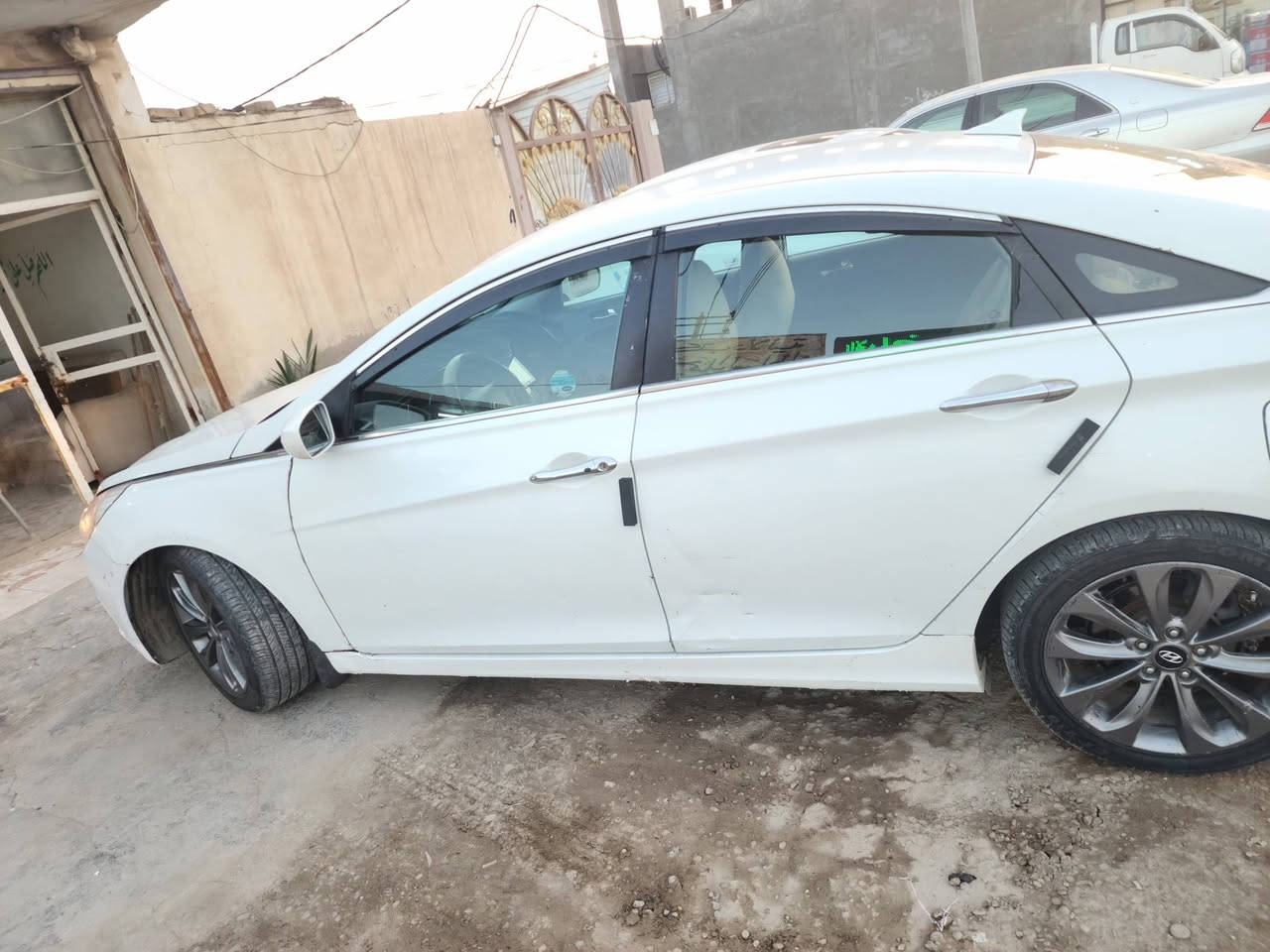 سوناتا ١٣ امريكي Gdi تنسى دوانز بصمات تشغيل وأبواب كشنات تدفئة بيها قطعة صبغ وقطعه تبديل فقط وسونارها موجود ماشية ١٨٤ الف كير محرك حدادية تايرات باتري داخل كهربائيات كله جديد ع ايدي رقم شمالي ألماني مكانها حلة سعرها ١٠٥ وبيها مجال قليل للإتصال. ***********
